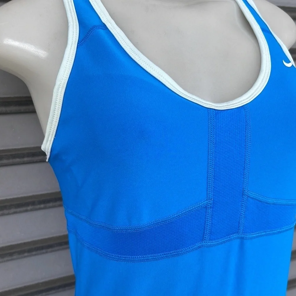 Nike Dri-FIT Blue White Trim Built In Shelf Bra Racerback Tank Top Size M